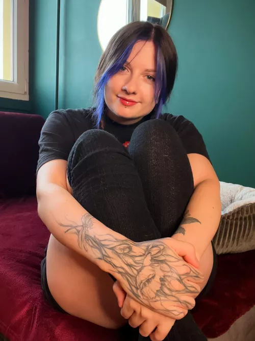 overknee socks are my [f]av by Littlest_Fern