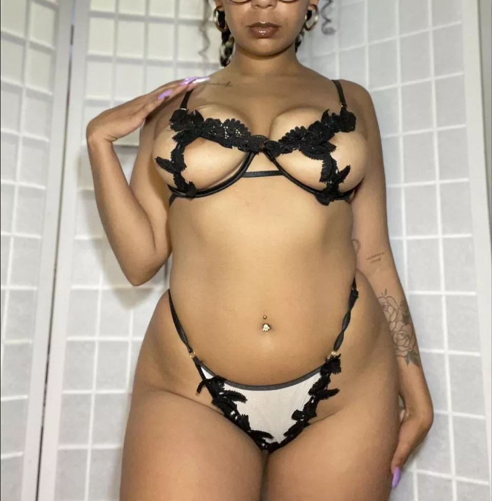 Perfect body to make you brainless and a gooner  posted by Whora_clitora