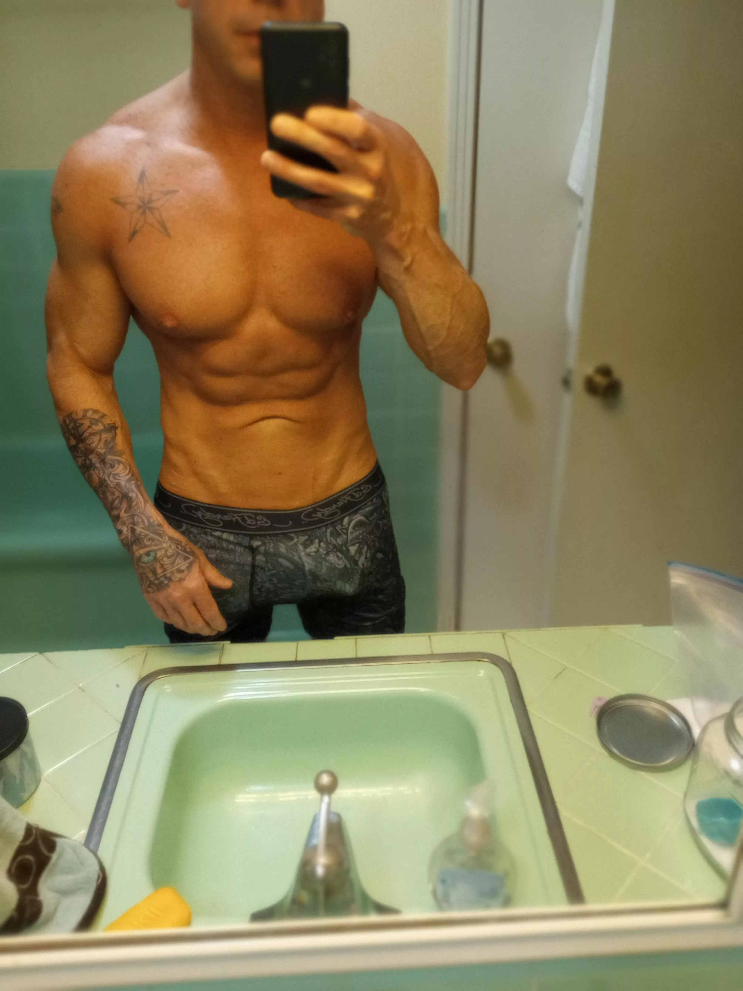 Question for the ladies. Boxers or boxer briefs?  posted by TNthick