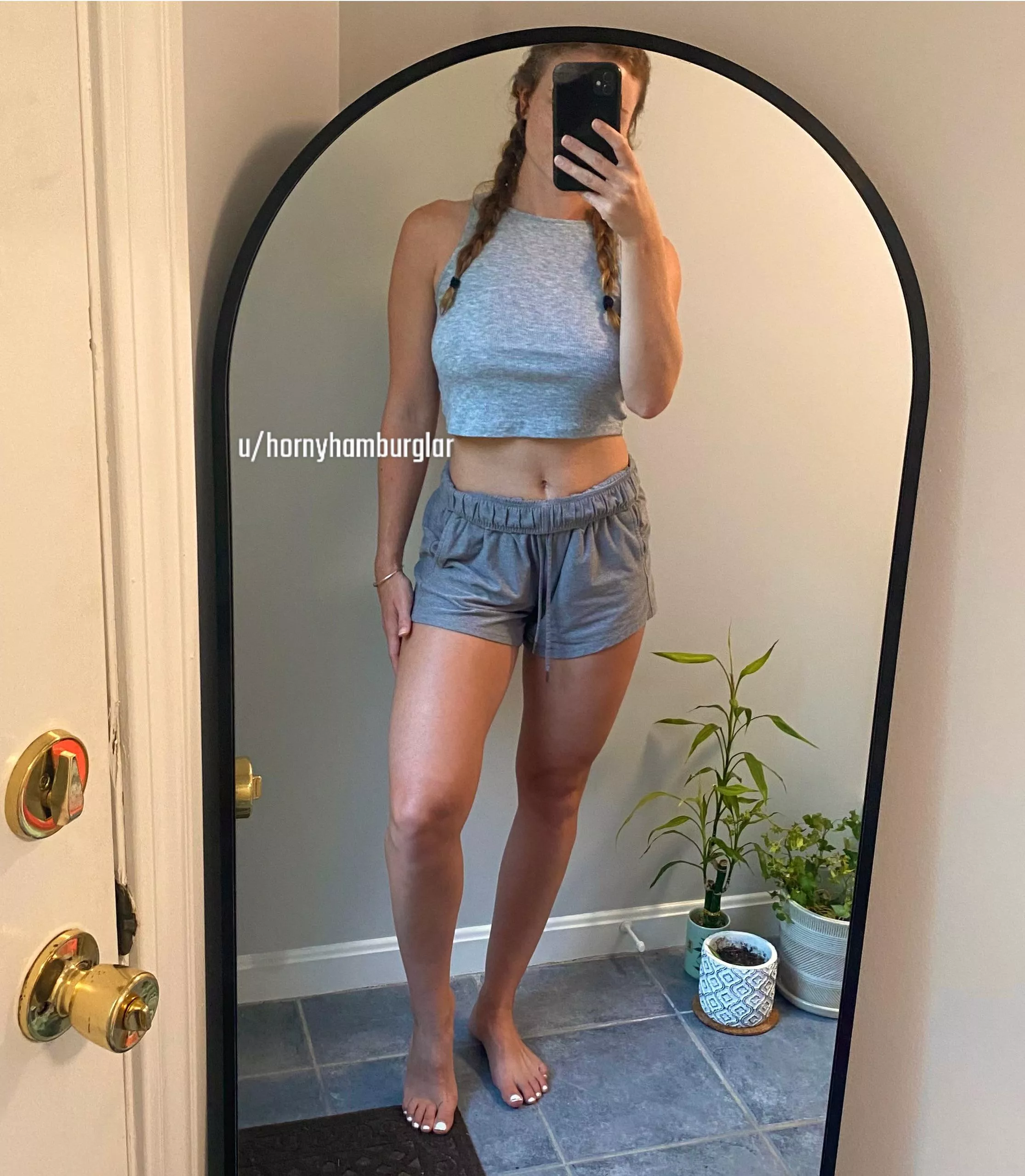 Quick pic 😉☺️ posted by hornyhamburglar