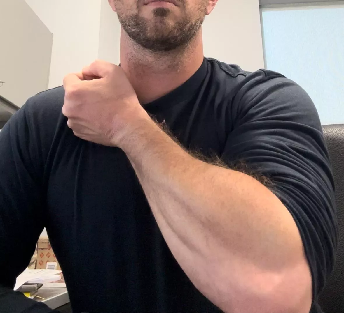 Taking a break from work for my first forearm pic.  posted by punkyplatypus03