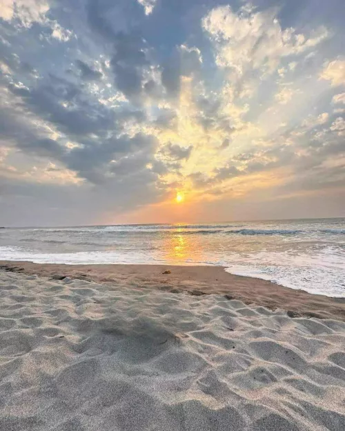 The reflection of the sun made this more beautiful.  by Yourkindasnow