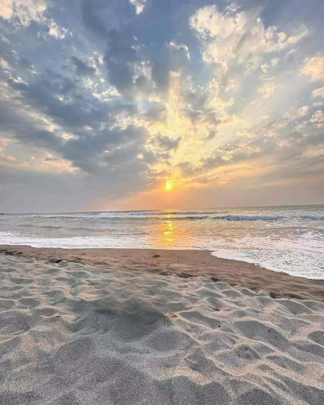 The reflection of the sun made this more beautiful.  posted by Yourkindasnow