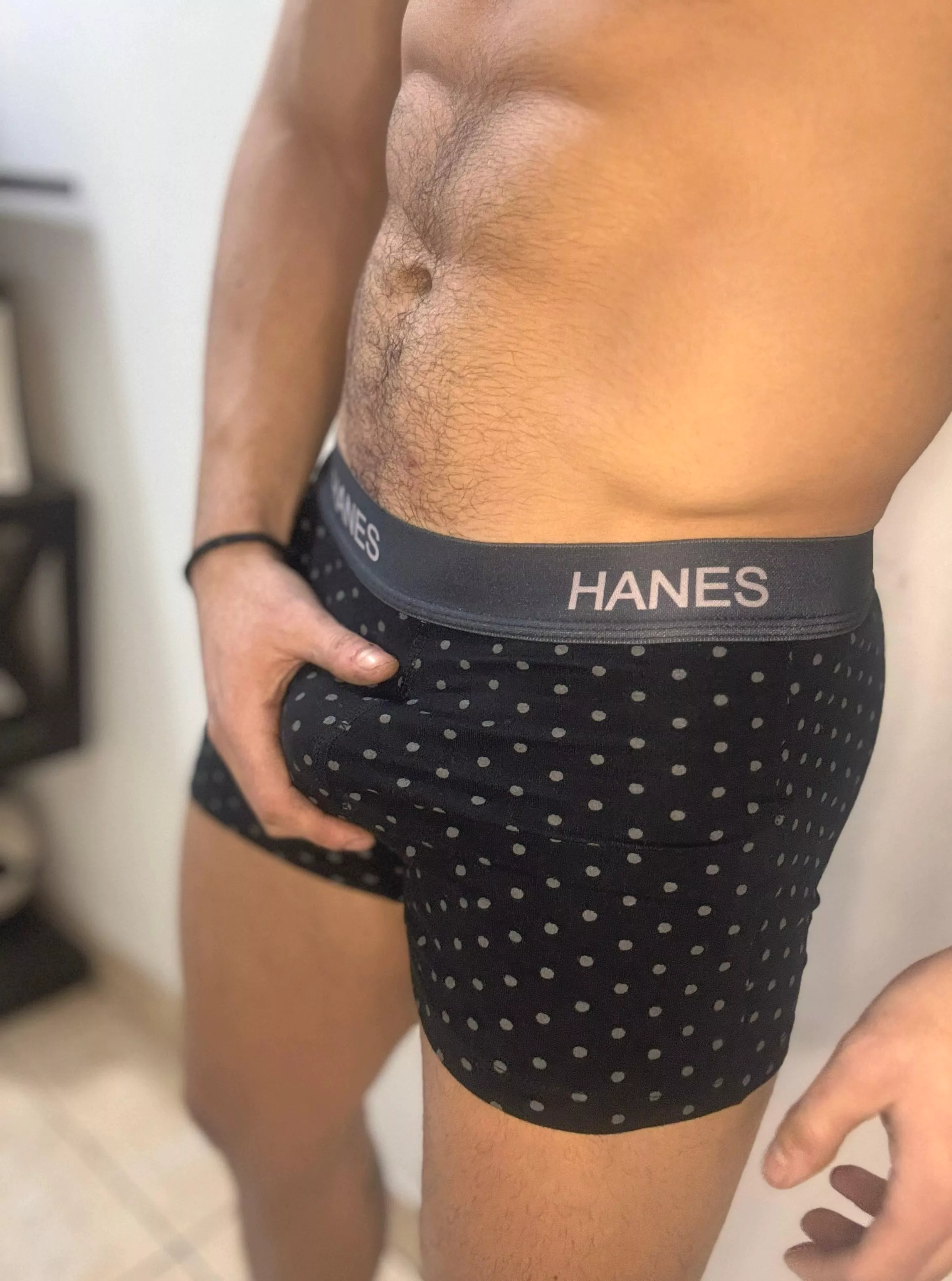 this alpha male needs some mouths on his balls  posted by OlieTheKing