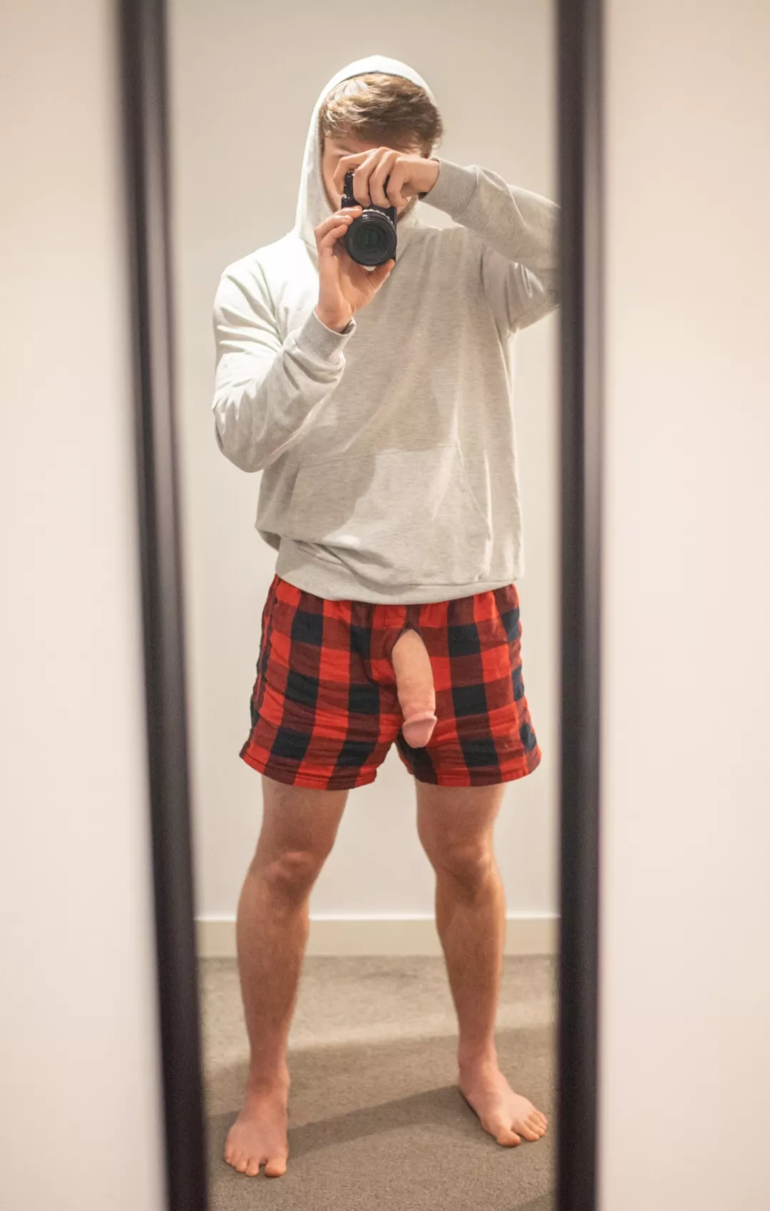 Wanna suck my college cock between classes? posted by Maple_Cock