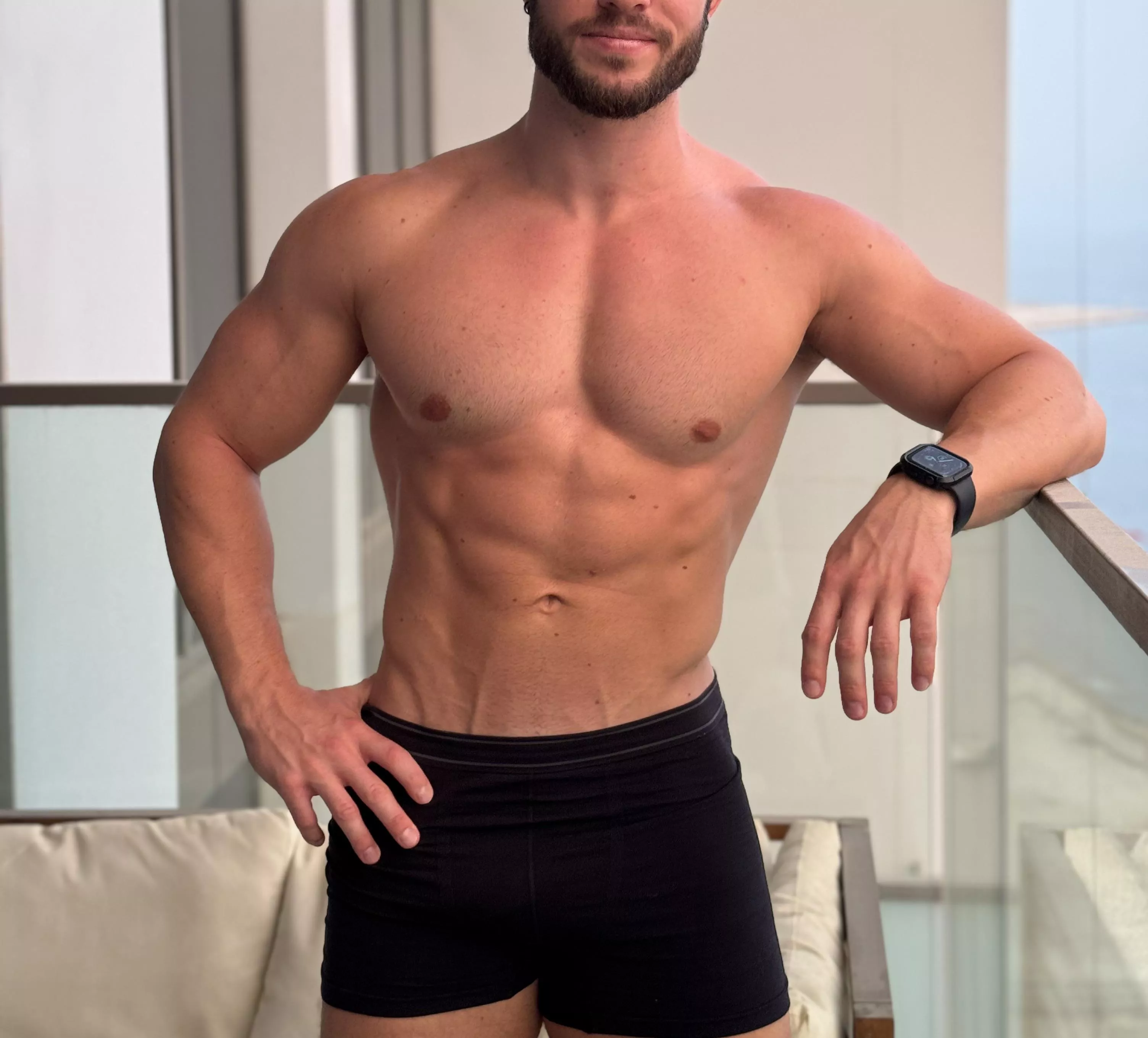 Would you get down on your knees? posted by FitnHard69