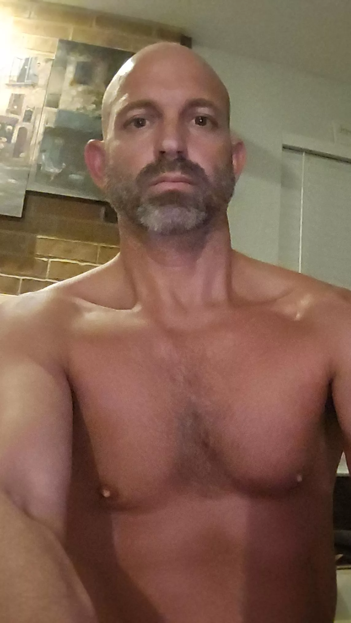 44 dad Texas Dom. HMU 18+ trans, twink or female. SC d_jones237851  posted by Dazzling-Tear-5093