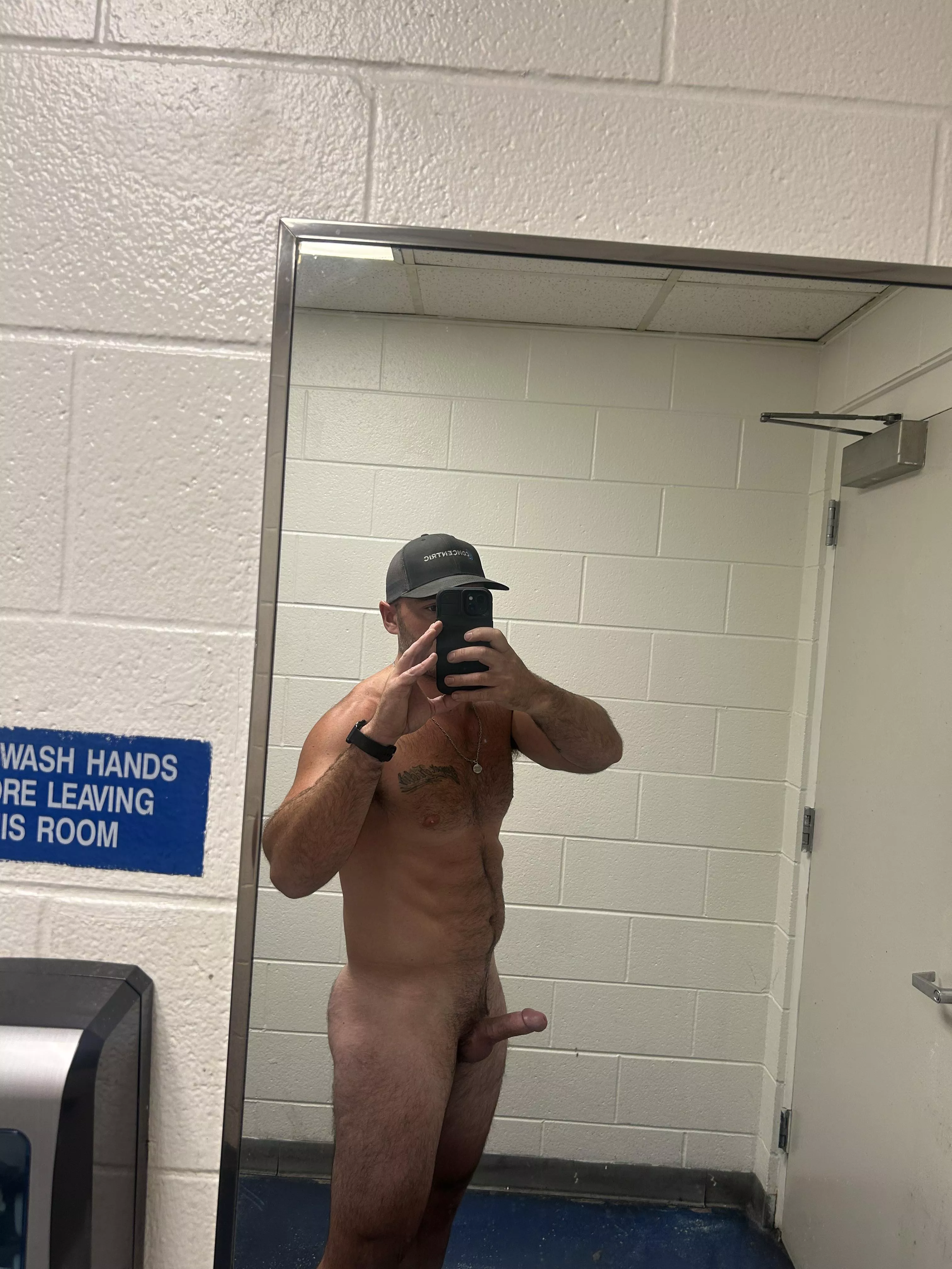 Bored at work posted by Imaginary-Ice2069