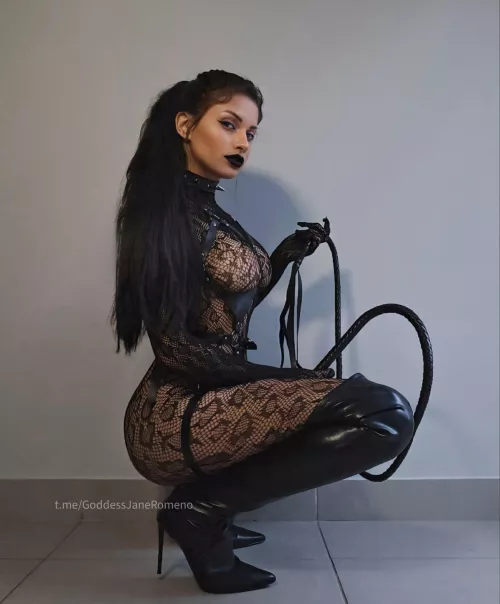 I love using Blackmail to push my Slave to try new kinks that he always wanted to try and never dared to. What kinks would you like to try with me? 🖤 by Jane_Romeno