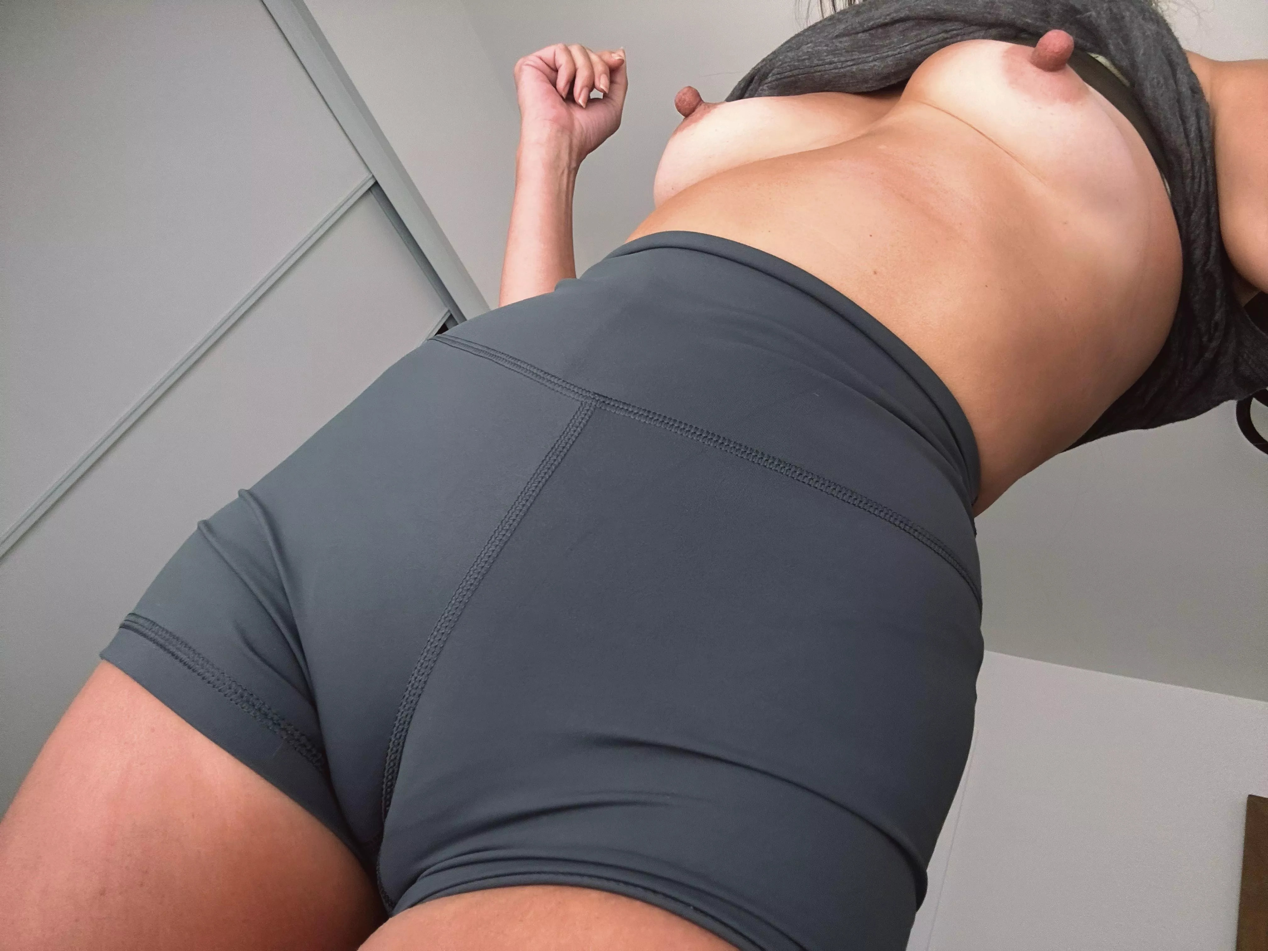 I wore these shorts to the gym like this  posted by Budget_Ad6317