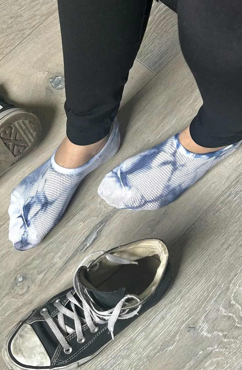 Look at my ped socks😏 posted by ilovextcy