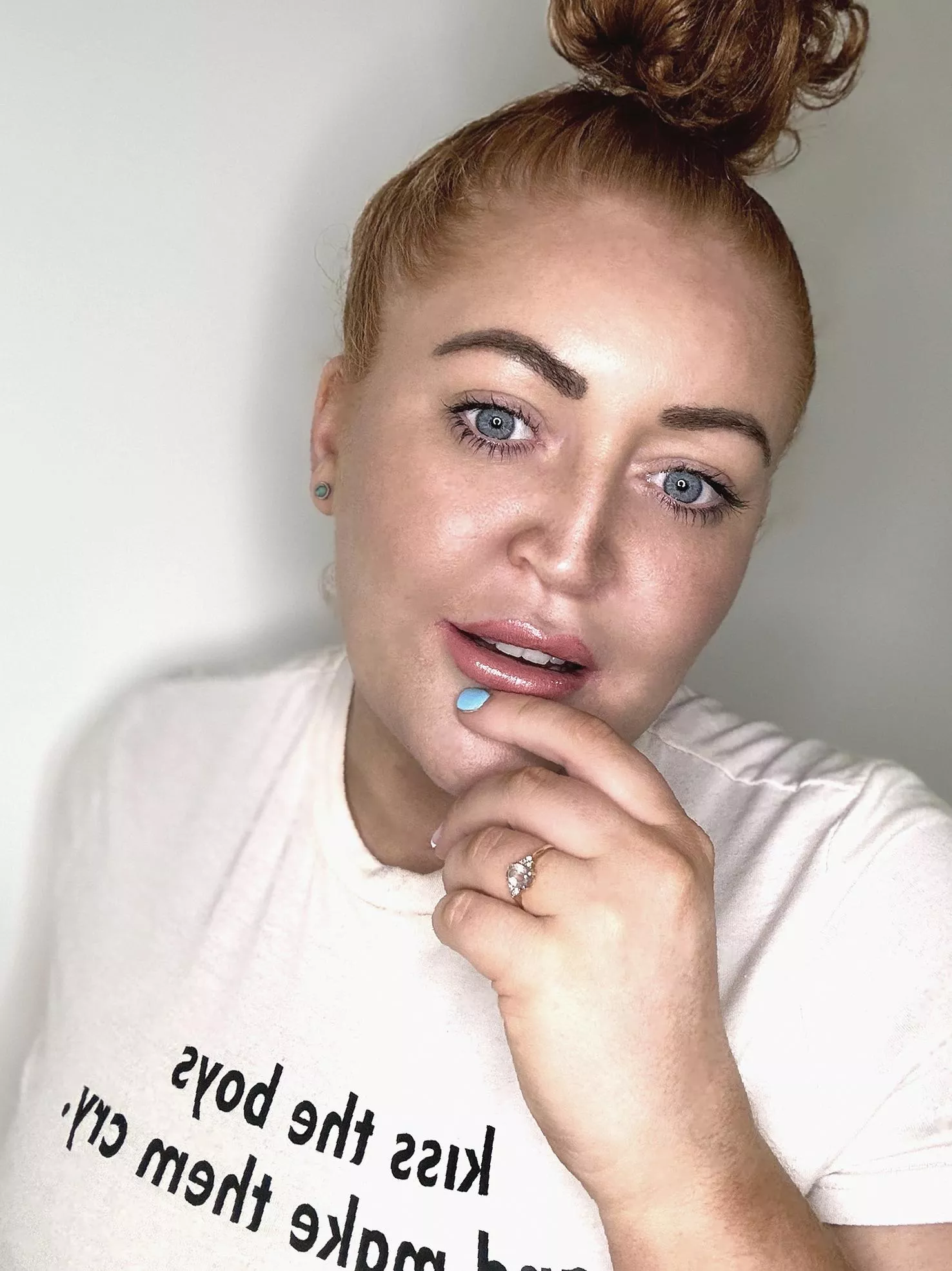 Might run my fingers lightly over your skin until you're begging for me to touch you harder posted by ObedientTablespoon