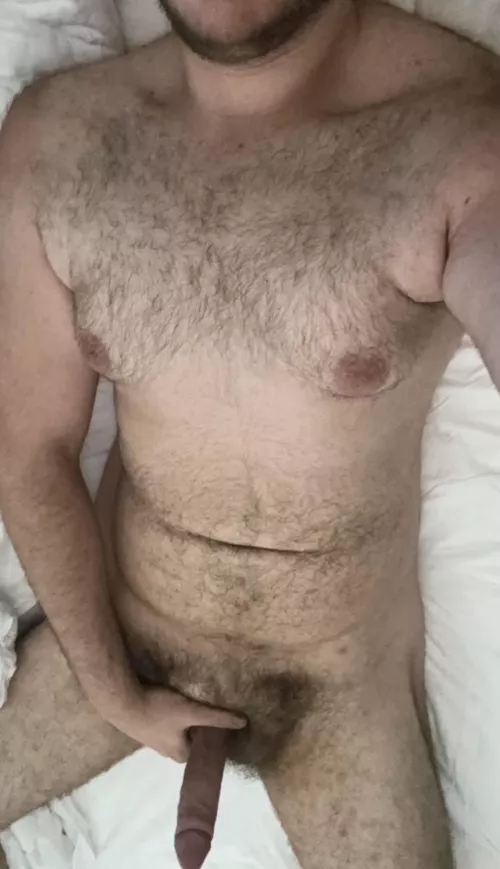 who likes this hairy beefy manly 18yo bear cub boy? I'm a kinky pervy gooner bator looking to chat, goon and bate with likeminded bros and dads, dms open by True-Idea9048