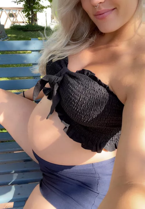 31 weeks pregnant, how do you like my body ? ☺️🩷 by Xmilkyxway