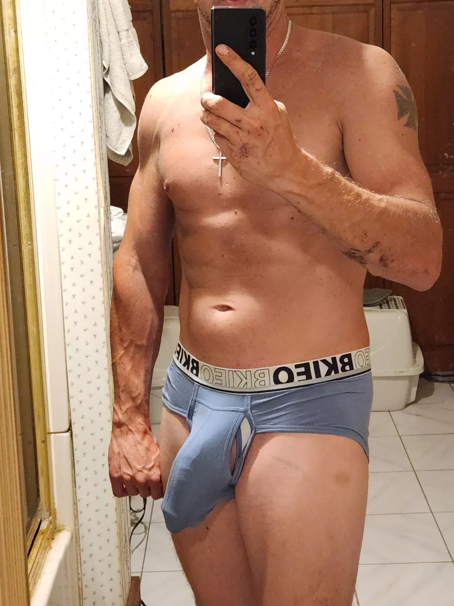 [36]  posted by Calm_Ad5921