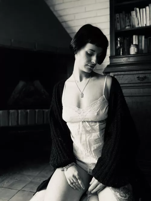 Captured by a magic eye in time  by pinupfex