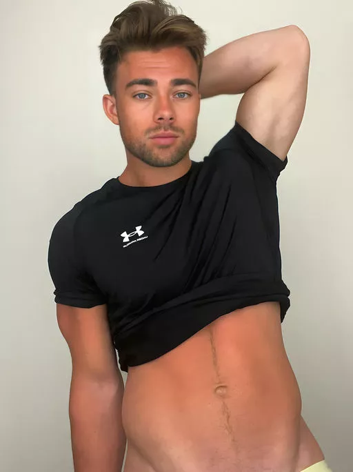 Do you like what you see? posted by Kir4oBoikovKokor4ev