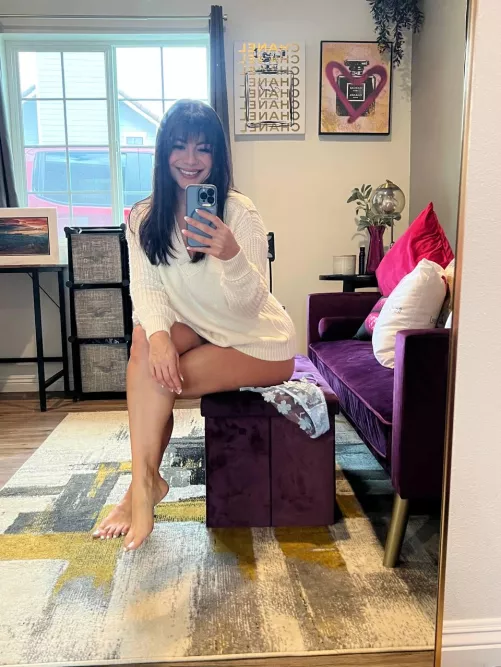 Hope you're having a great day! [F] by Tastyjesse