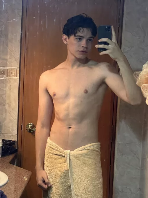 i’m bored  by sam_ruczy