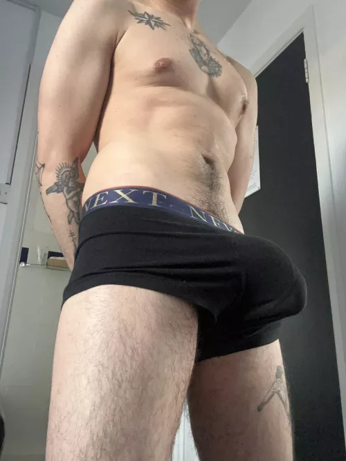 It’s trying out burst out  by thunderous_bandit13