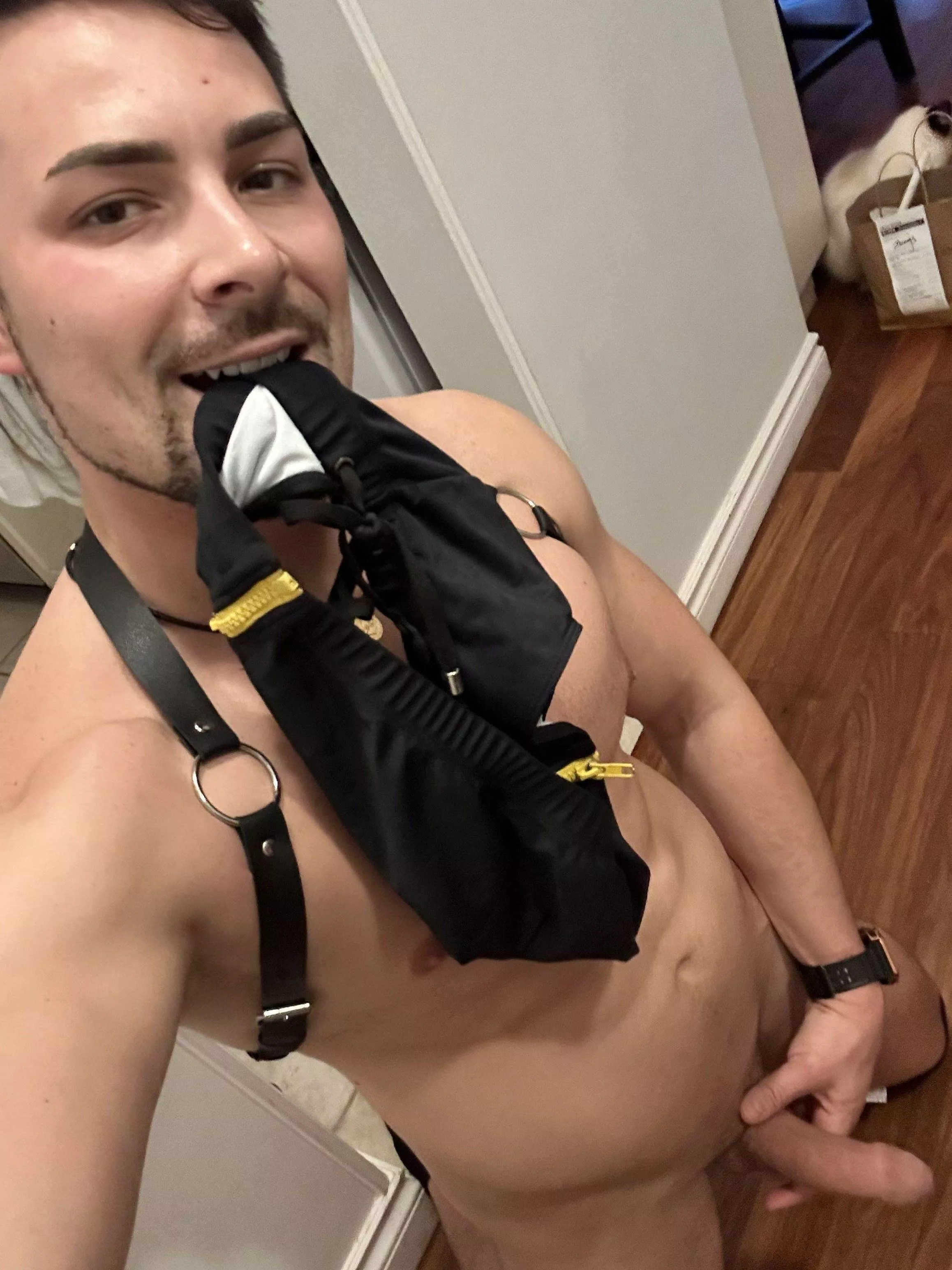 Let's play with this controller  posted by GoldieSunny