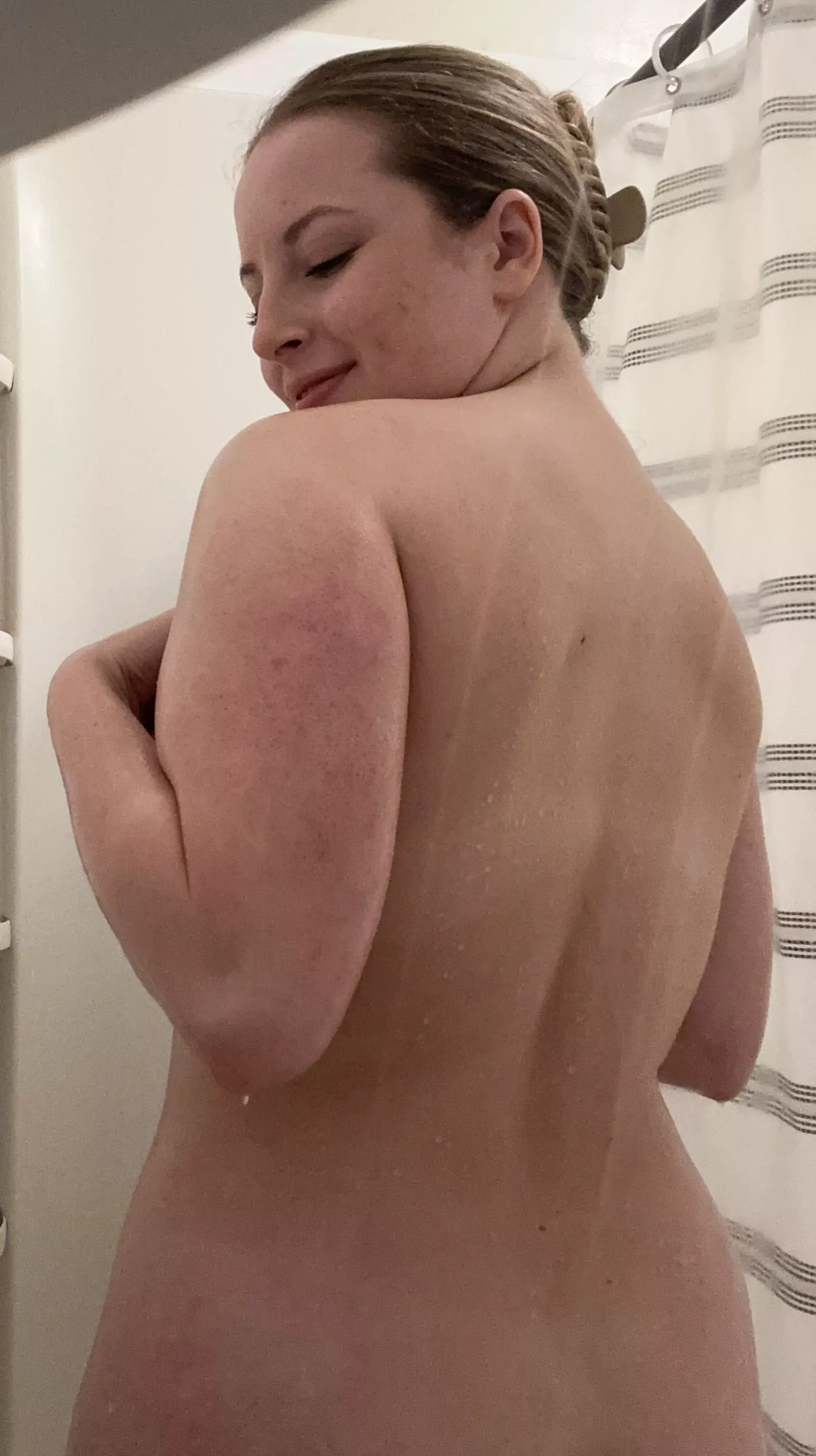 Showering alone is boring. Come shower with me posted by CalmySalmy