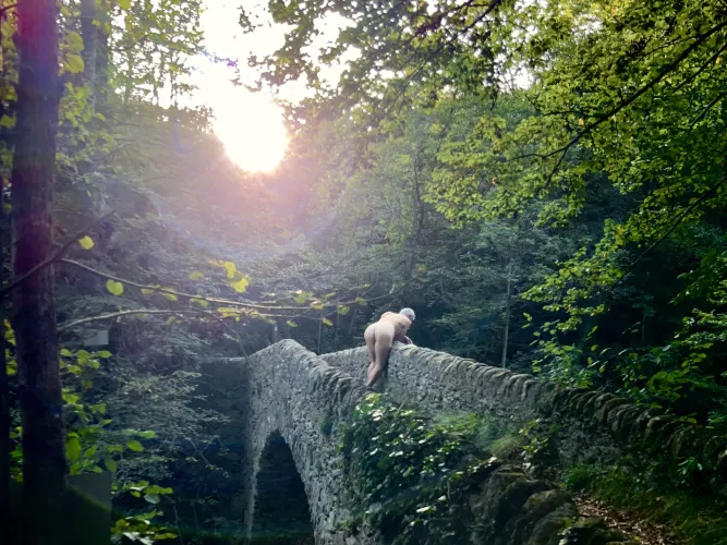 The world is a magical place to explore… by neomysfodienss