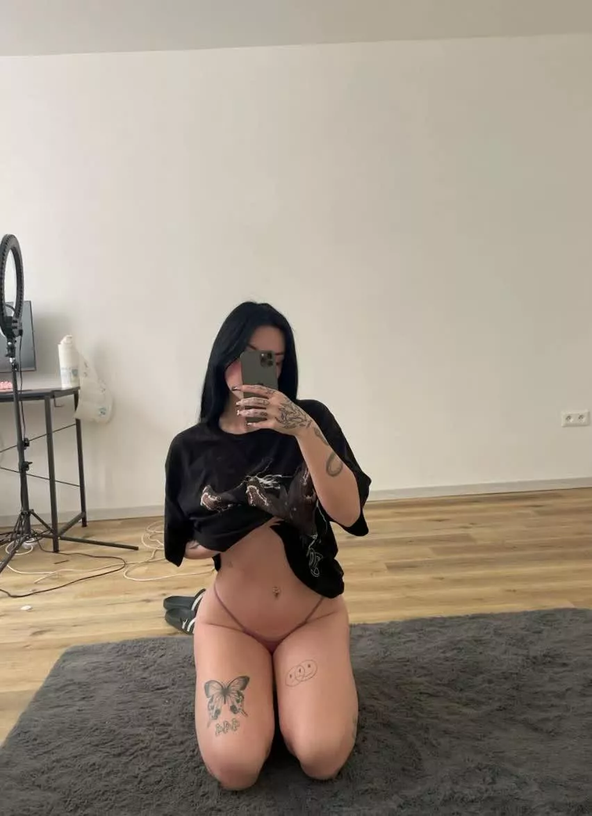 wanna see whats under this shirt babe posted by SuspiciousBaker9812