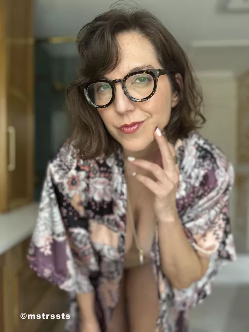 What do you love about older women (f48) by mstrssts