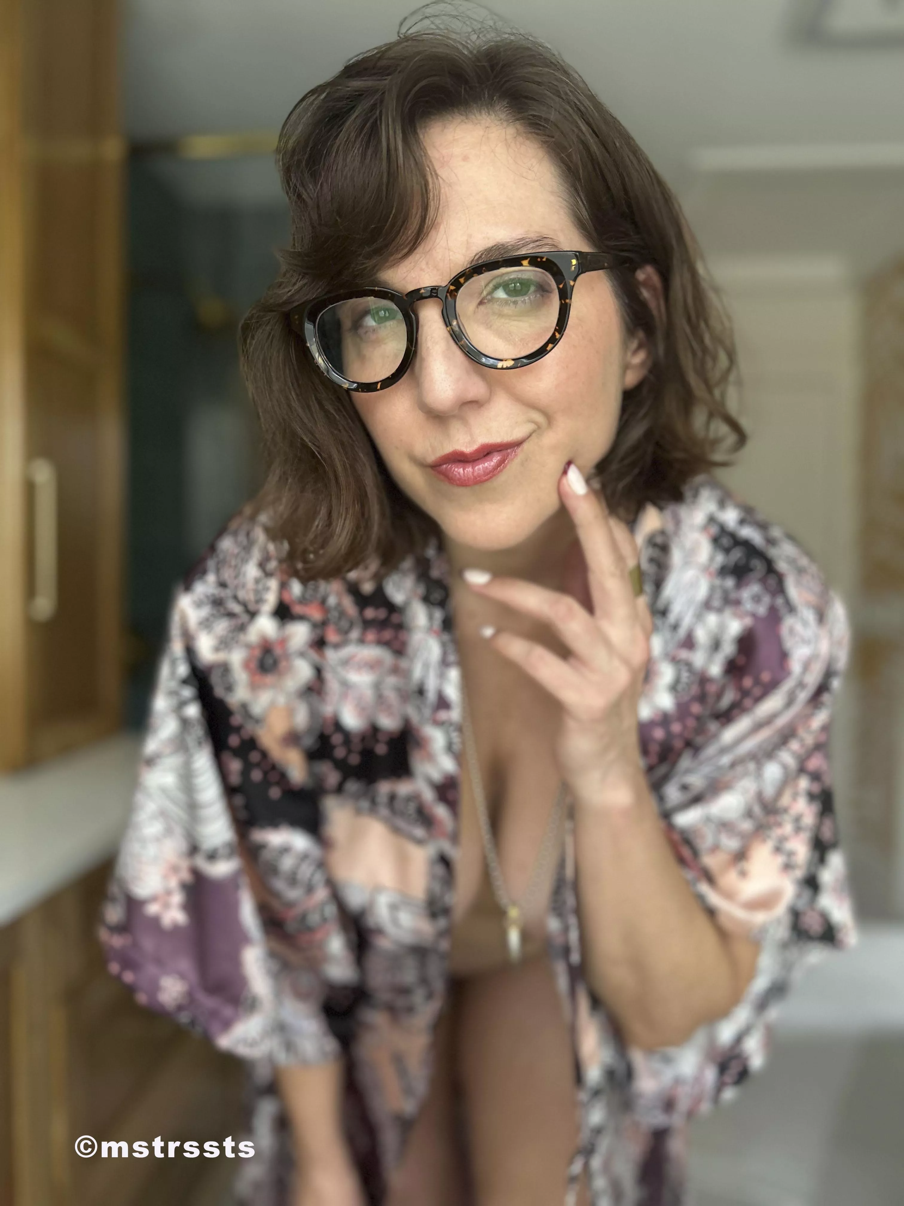 What do you love about older women (f48) posted by mstrssts