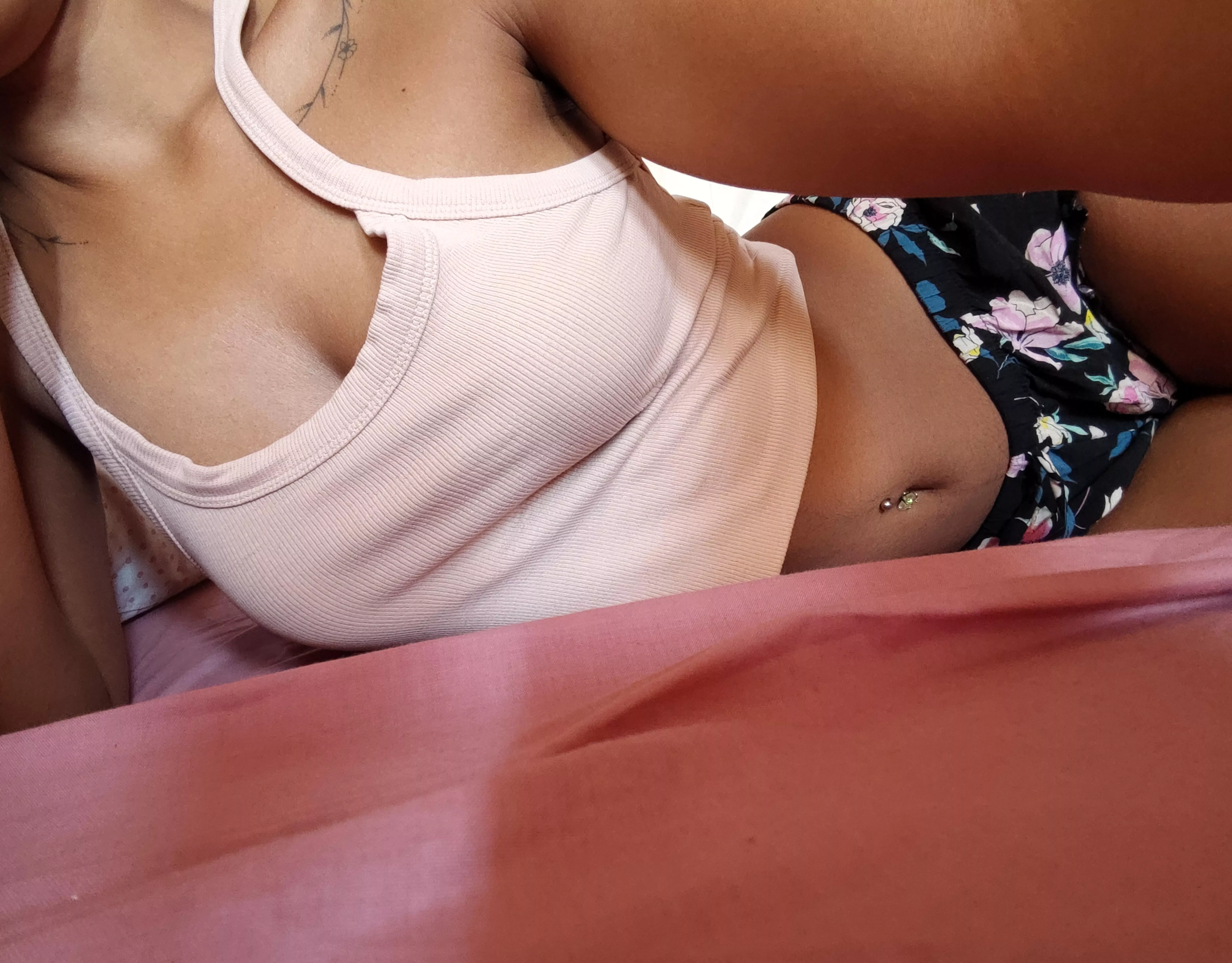 your breakfast is served  posted by Ladysakii_