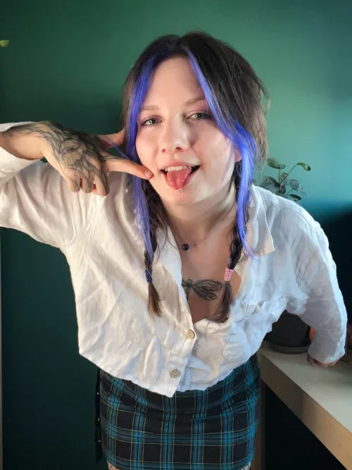 a target [f] by Littlest_Fern