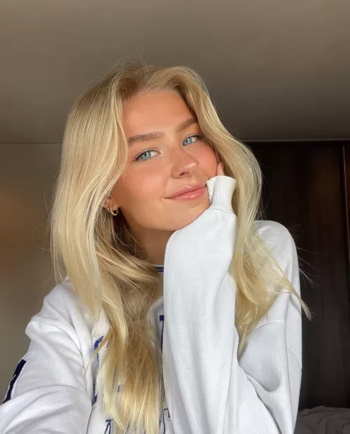 Danique Hosmar  by TermiteKiller954