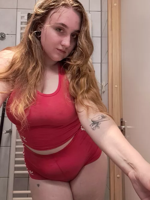 Feeling cute [f] by Noukieisstupid