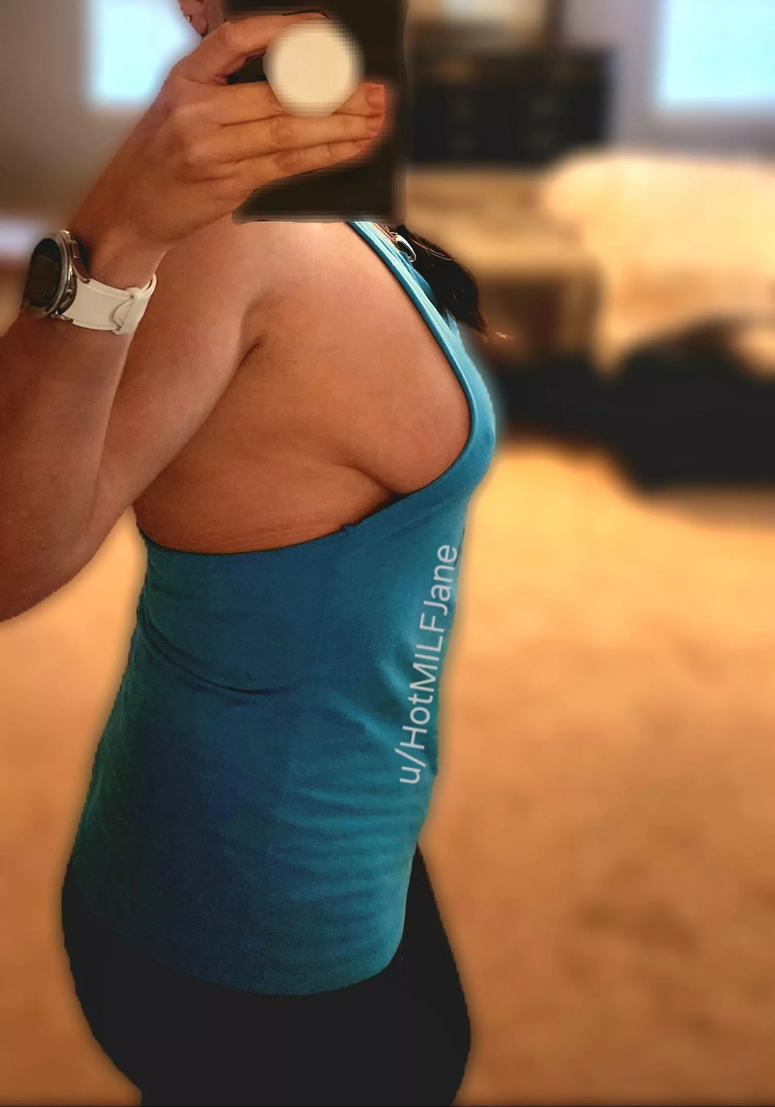 Great tank top sideboob posted by HotMILFJane