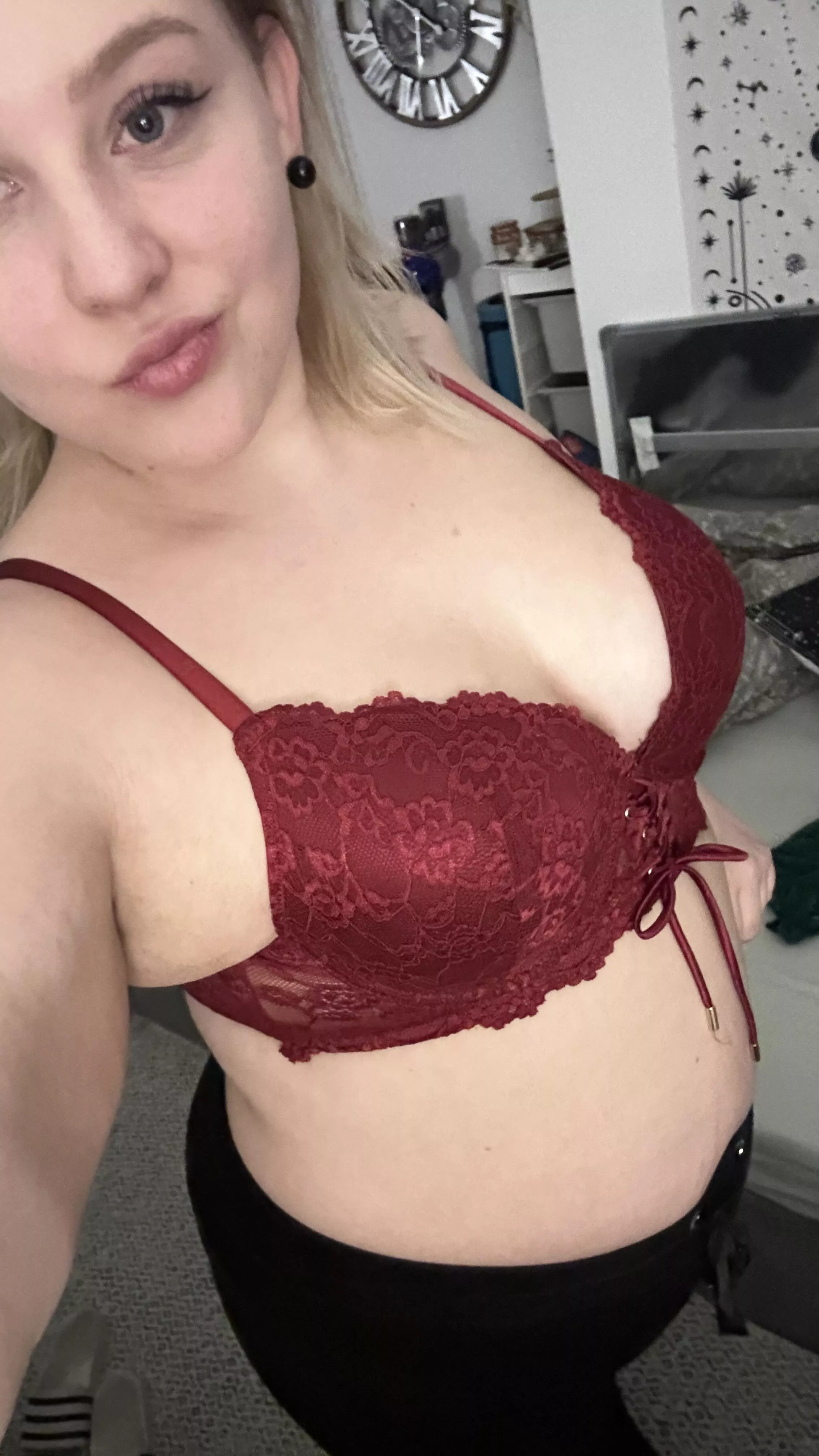 How would you like to use my body if we spent the entire night together. posted by sweetlillyy