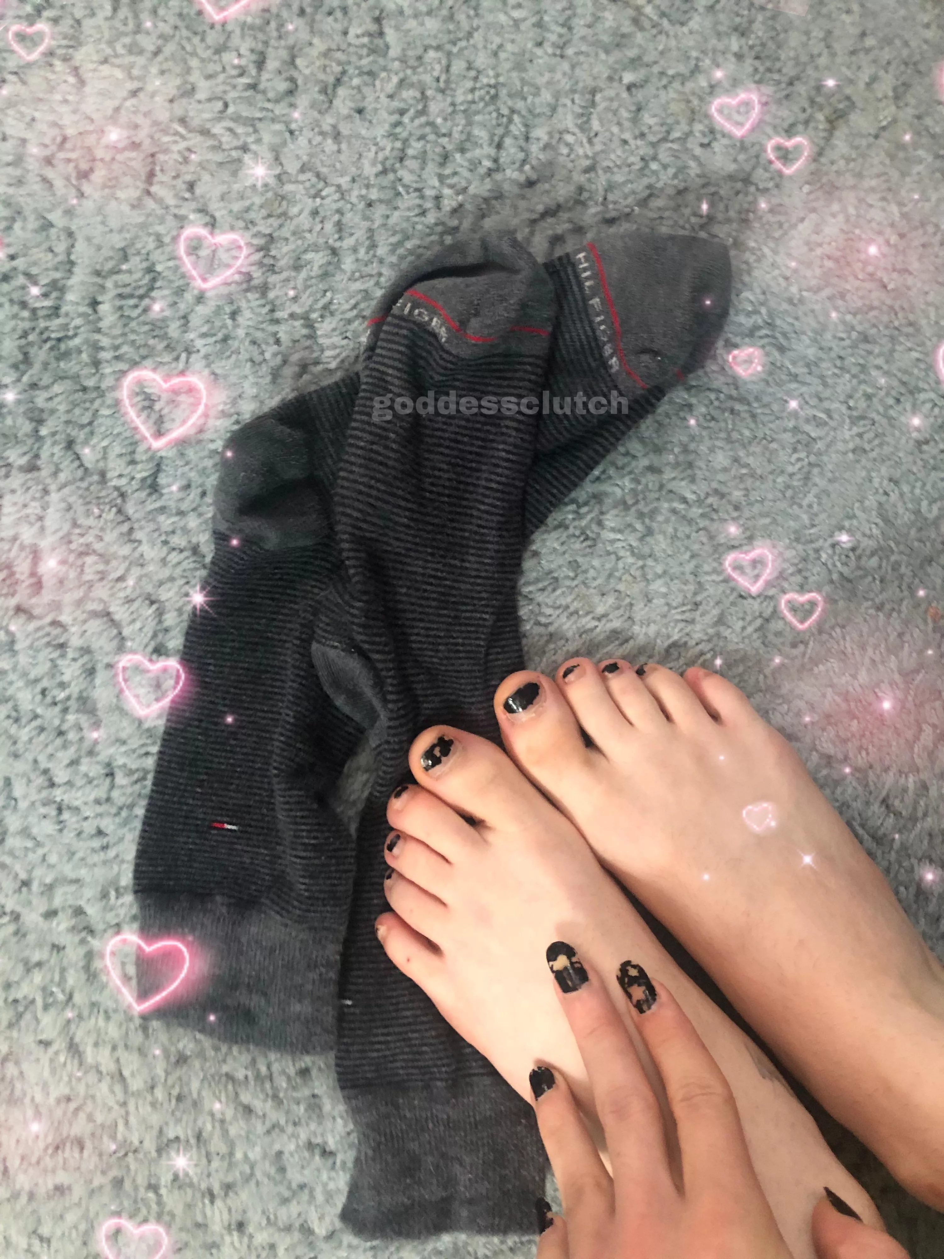 i bet these sweaty socks would turn into your most prized possession 😈 posted by goddessclutch