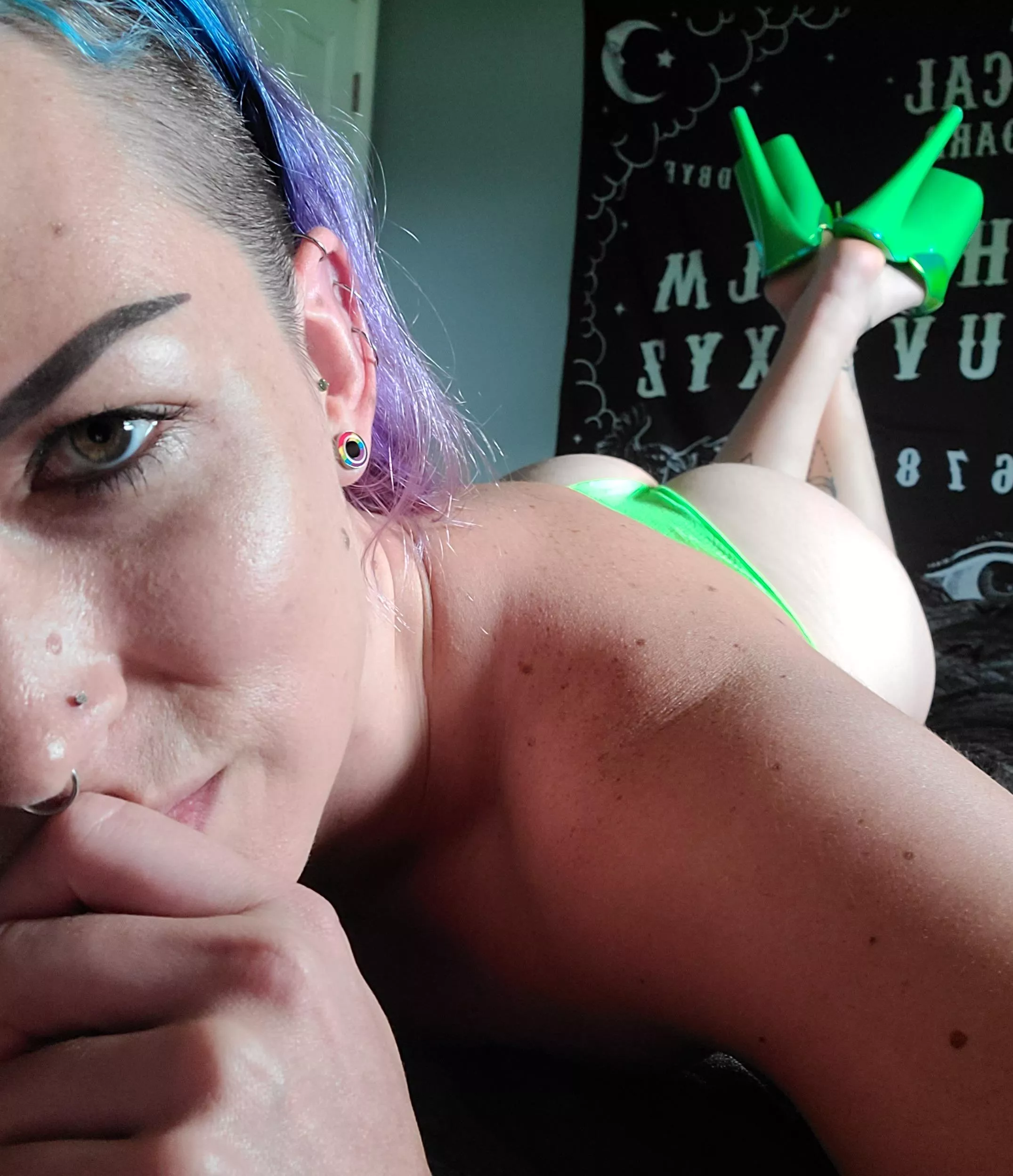 My cake is ready to be used posted by angelagodless