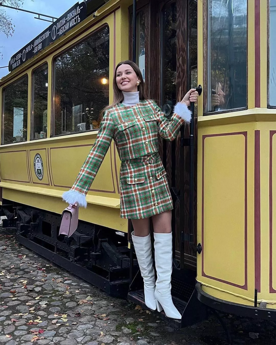 Olga Alberti posted by cashmere1977_v3