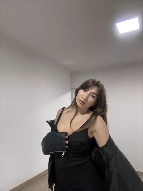 Strutting in Leather: My Bold Fashion Statement by spicytoupe