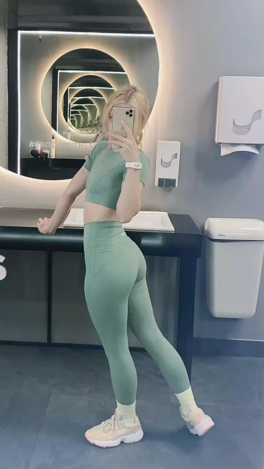 they're so tight on my ass posted by OppositeEnclos