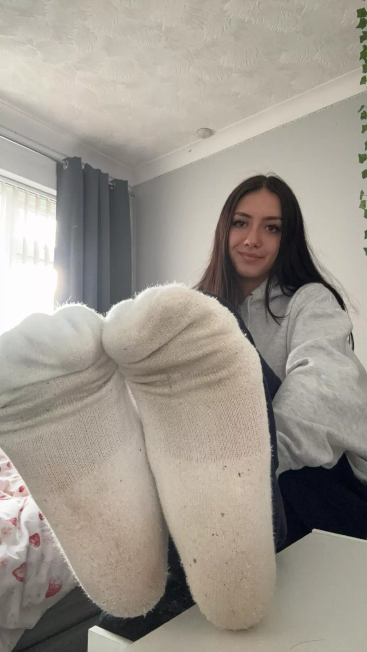 What would you do with these feet? posted by socks_anon2