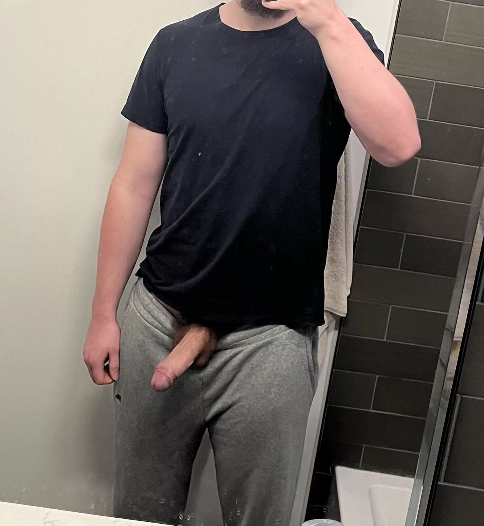 (23)  posted by Flaky_Conclusion_900