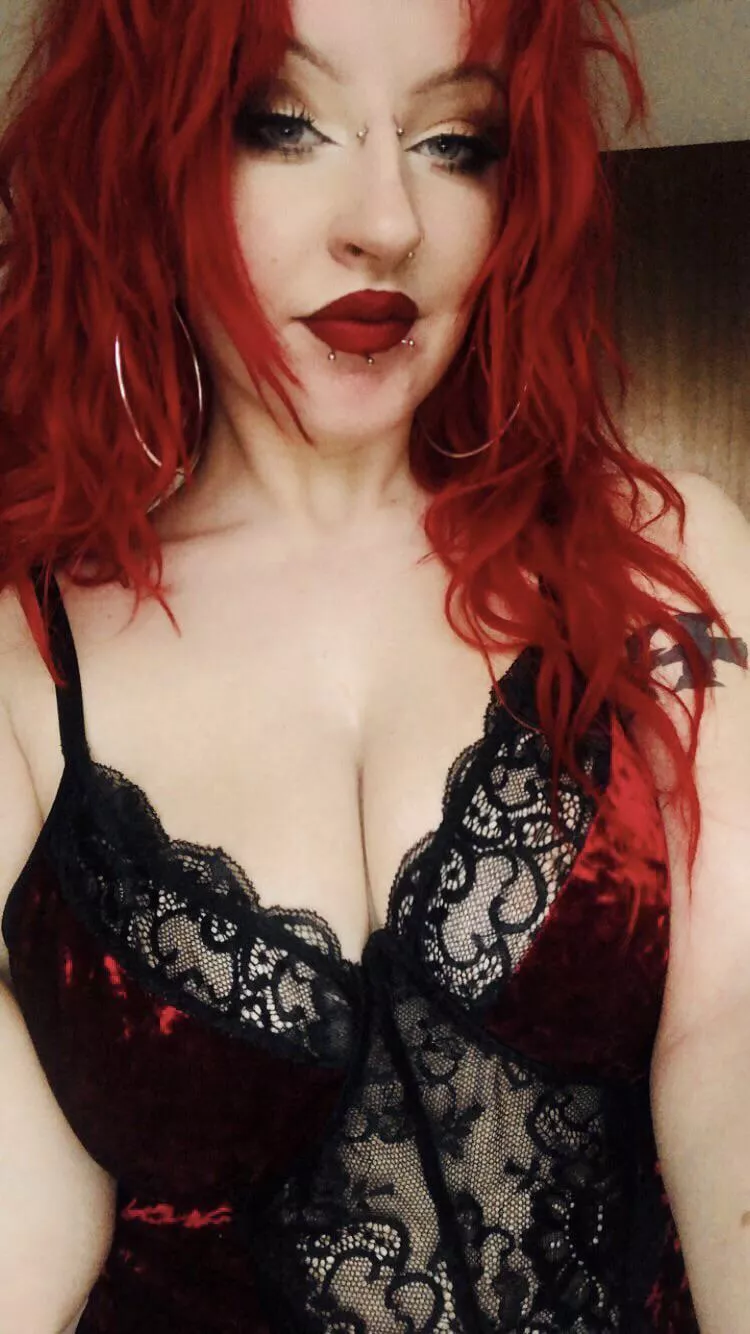 A body made for breeding.  posted by Sindy_sixxx