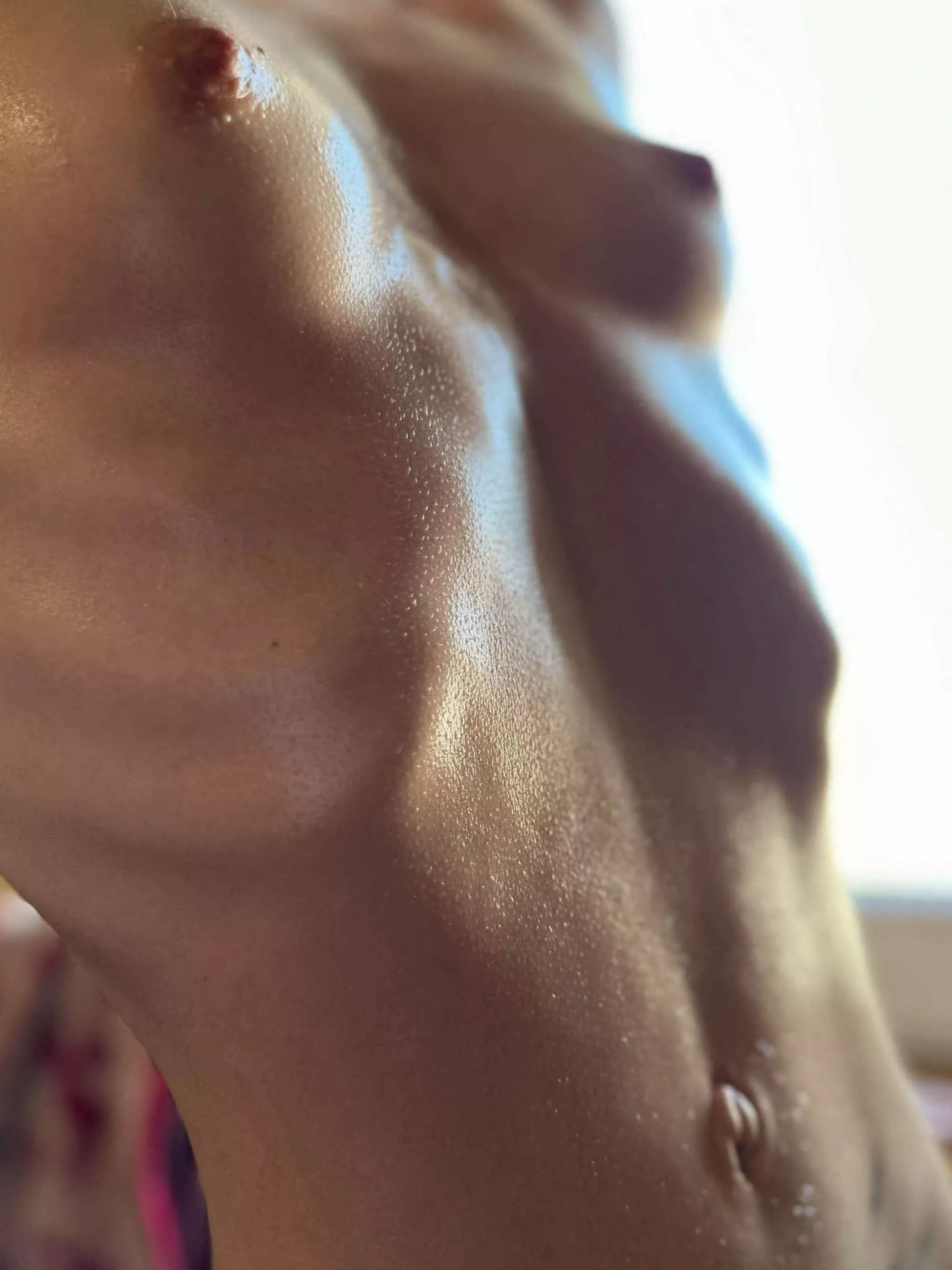 A closer look at my beautiful ribcage posted by Isla_Lucinda