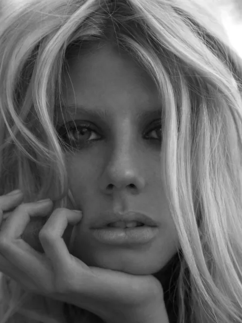 Charlotte McKinney by rockyfortino