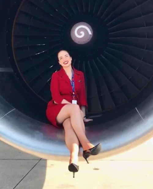 Engine picture by TravelerFrequent7