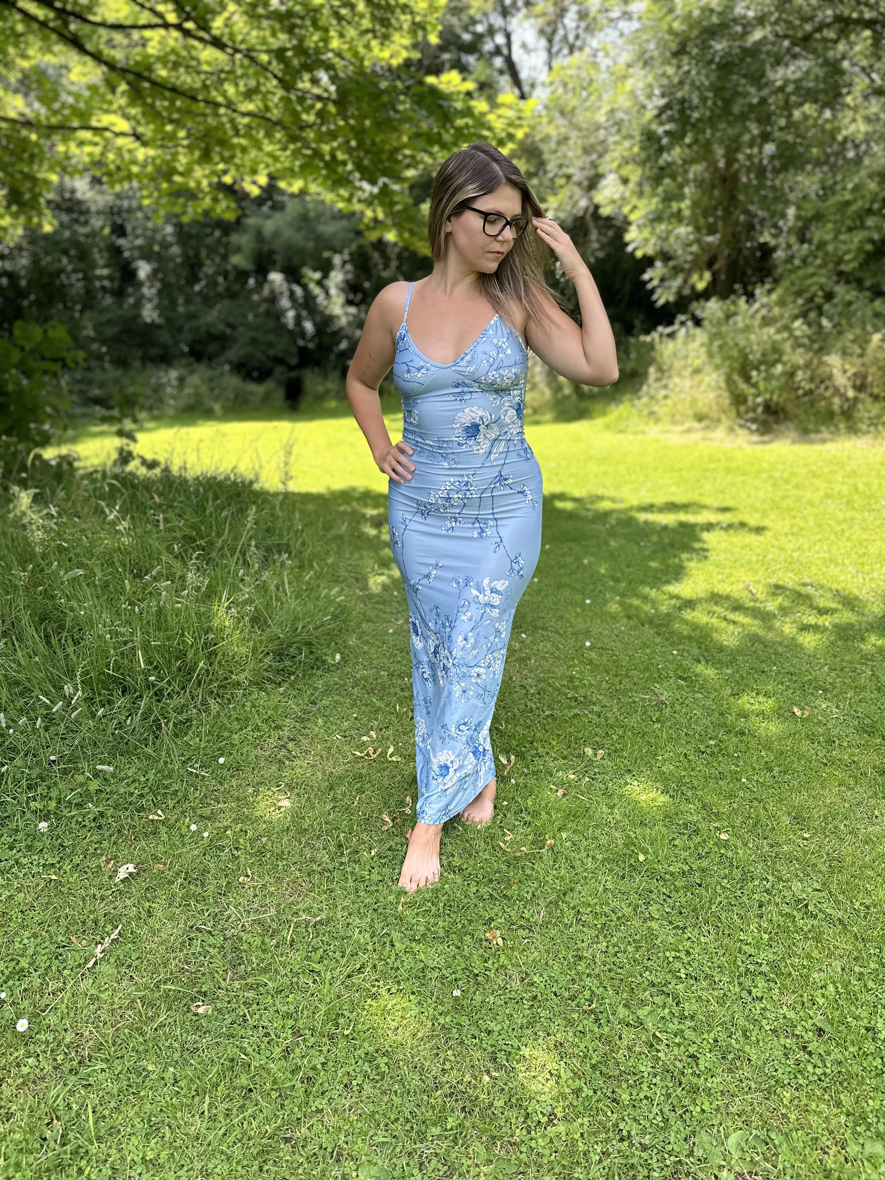 I got a new dress, hopefully it makes me look like a perfect dinner meal posted by nadia_noode