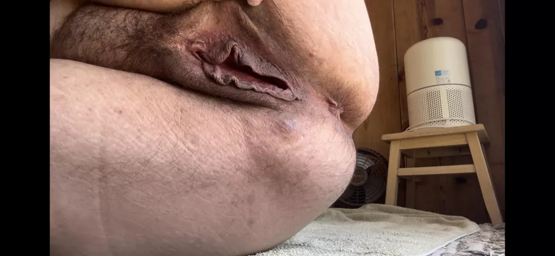 I’m chubby my pussy’s wings are super sackable.  by vaginalsolo