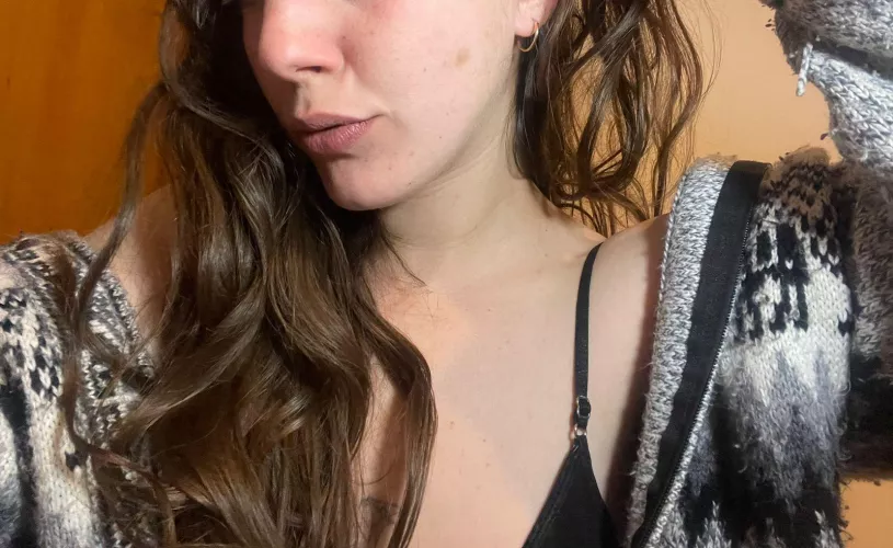 Letting my hair grow longer and longer for you 💘 by badandpretty